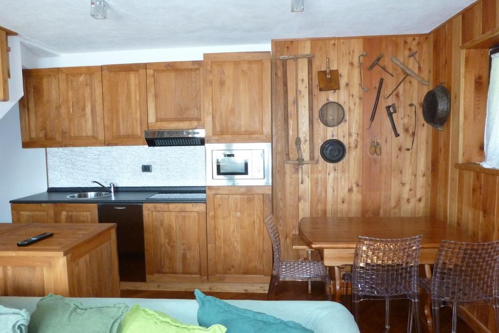 Apartment Gerandin ชัมโปลุก ภายนอก รูปภาพ